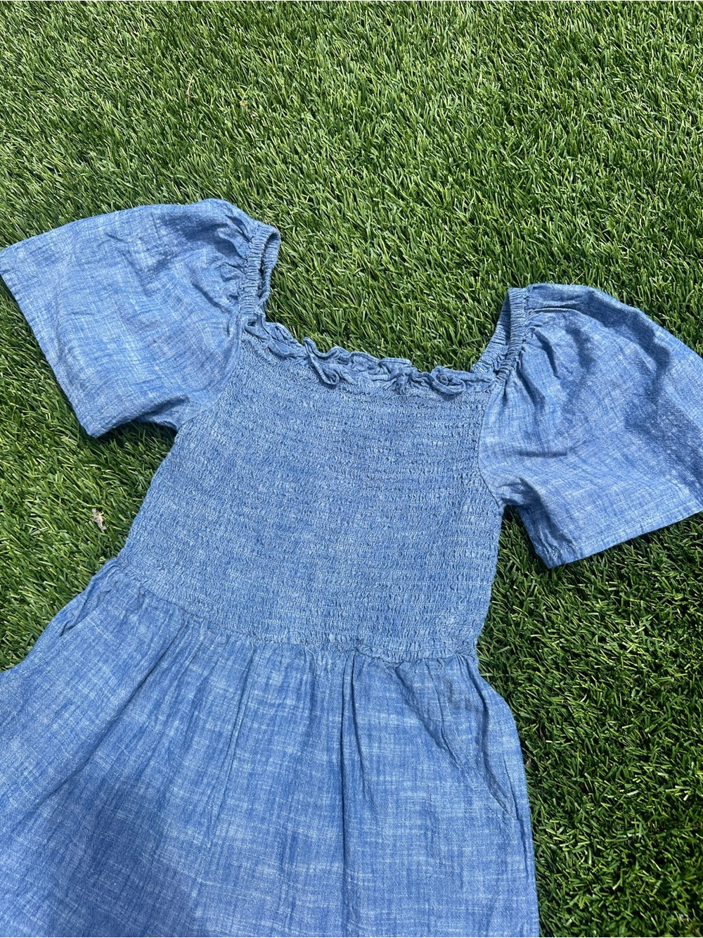 Hope & Henry Organic Cotton Chambray Smocked Puff Sleeve Romper - Size 4 - Picture 2 of 4